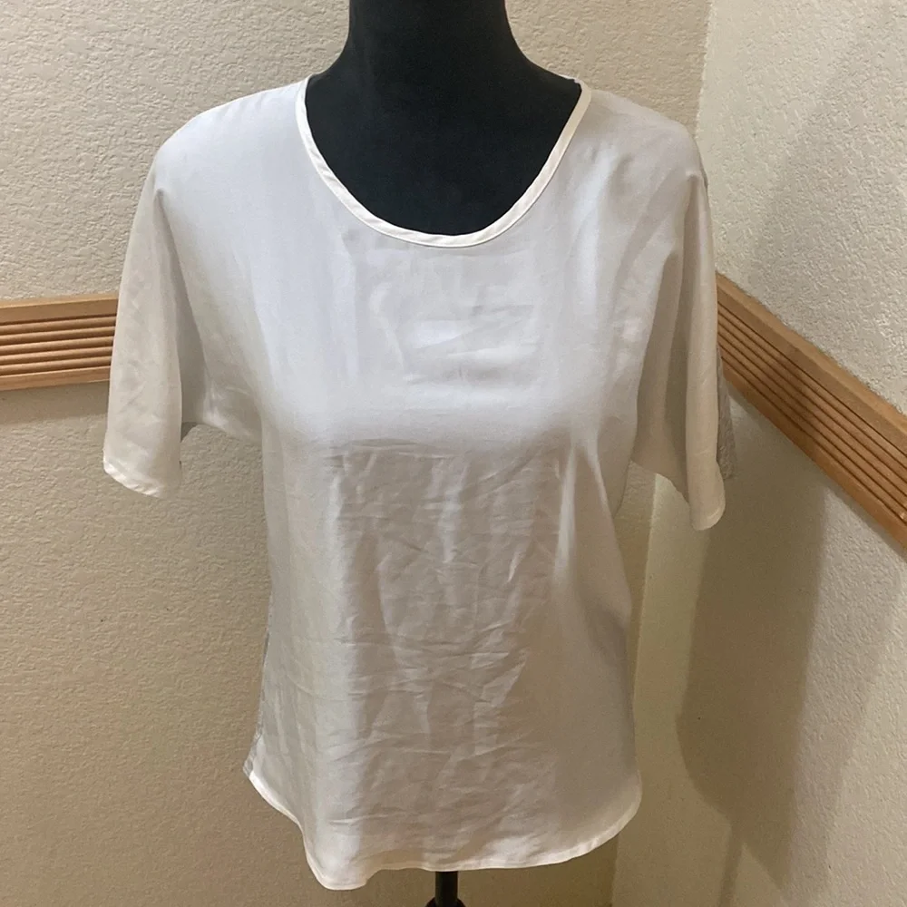 XS J.crew White and gray two toned blouse!!!